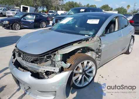 2018 Tesla Model 3 Long Range/Mid Range из США, поврежденный, VIN 5YJ3E1EA3JF032076